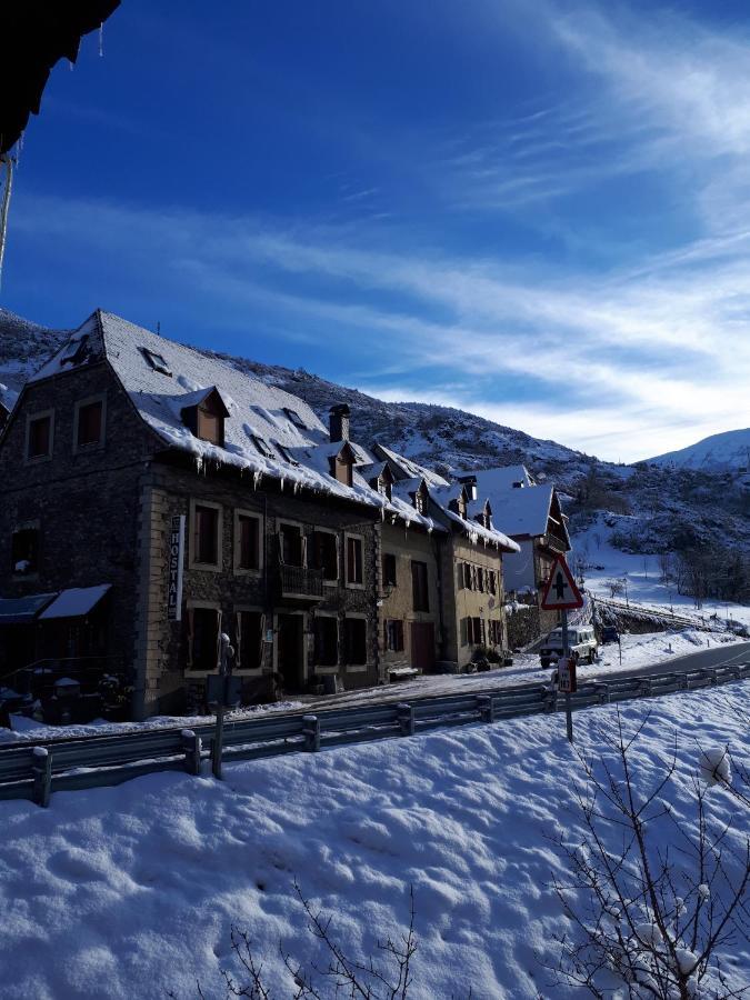 Alojamiento Rural Ostau Era Nheuada Aubert Luaran gambar